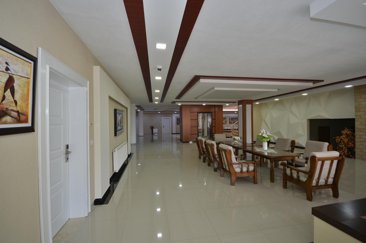 Hotel Veri Peshkopi Ngoại thất bức ảnh