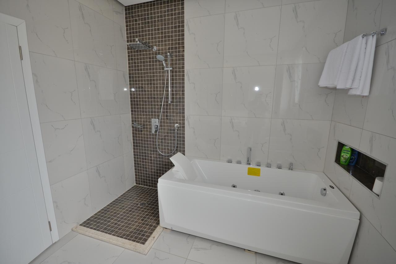 Hotel Veri Peshkopi Ngoại thất bức ảnh