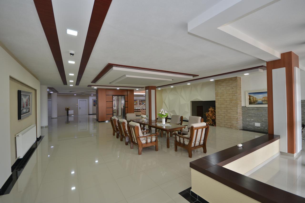 Hotel Veri Peshkopi Ngoại thất bức ảnh